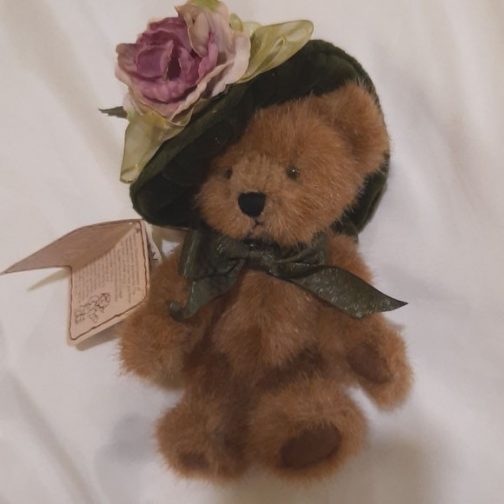 Boyds Antoinette Debearvoire bear