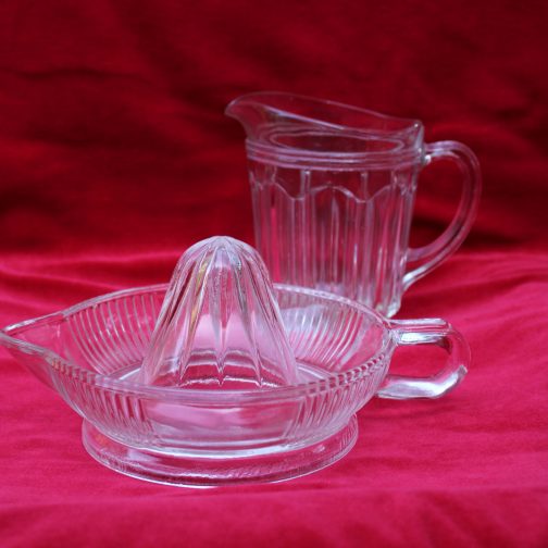 glass juicer and pitcher