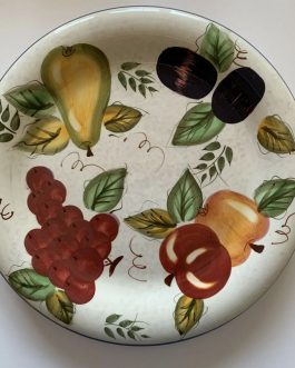 Oneida fruit dinner plate