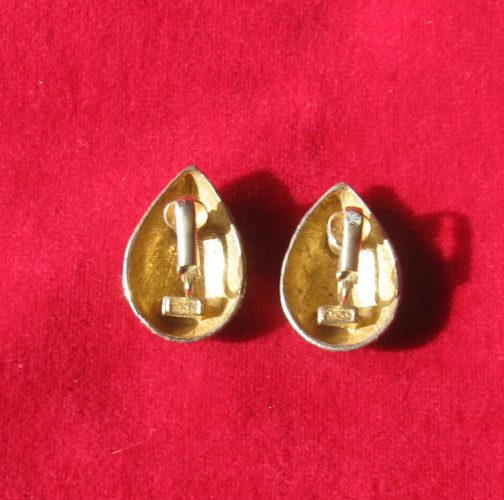 Vintage Gold Tone Teardrop Shaped Clip On Earrings - Image 2