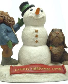 Tom Clark Gnome Cairn Christmas 1998