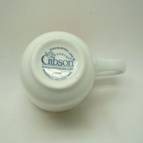 Gibson Housewares Fruit Grove Mug Bottom